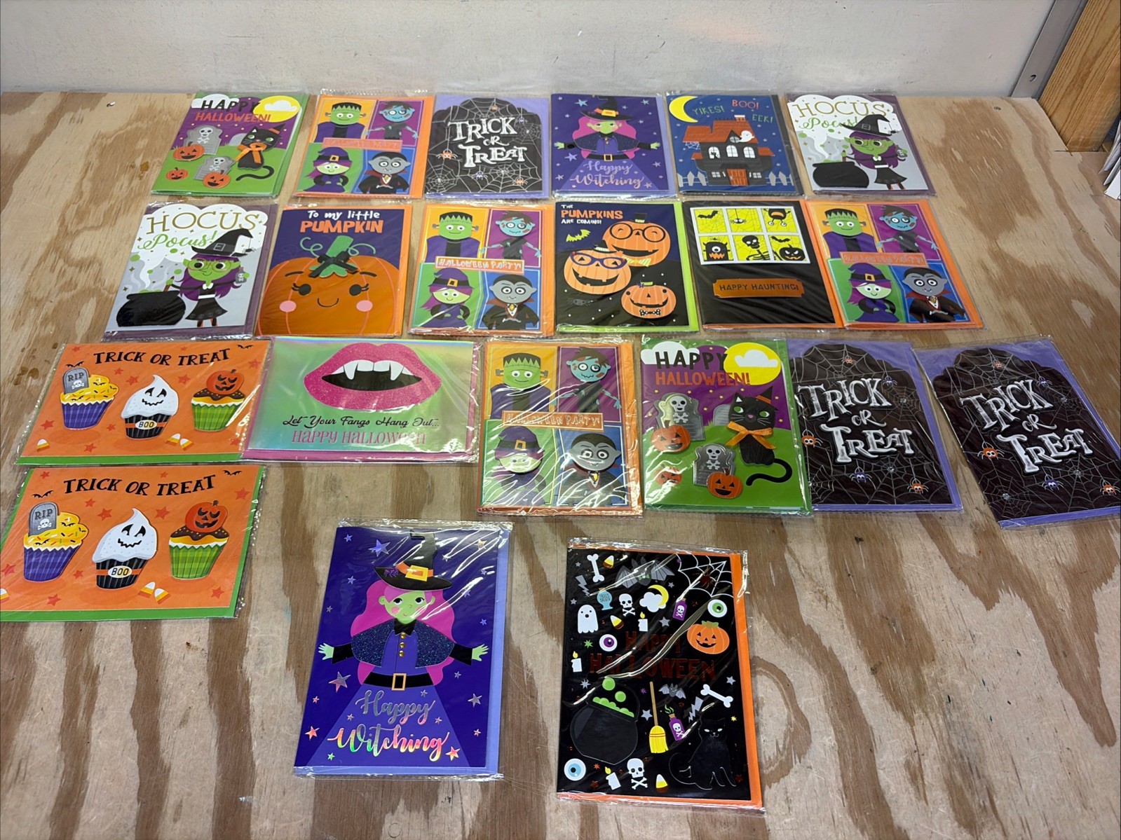 Lot of 21 Voila 3D Halloween Greeting Cards Son Daughter FUN SPOOKY