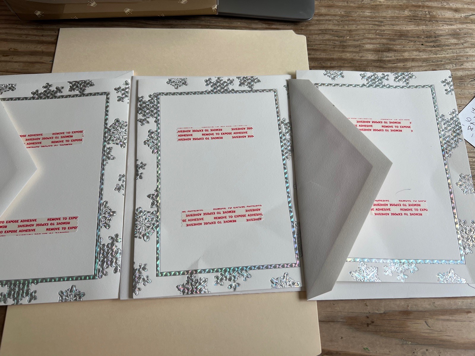 William Arthur Stationery 3 Card Set & Envelopes Silver Snowflakes Shiny Xmas
