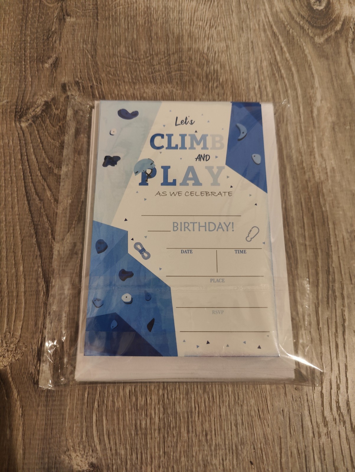 Kids Birthday Party Invitations (16 cards and envelopes)
