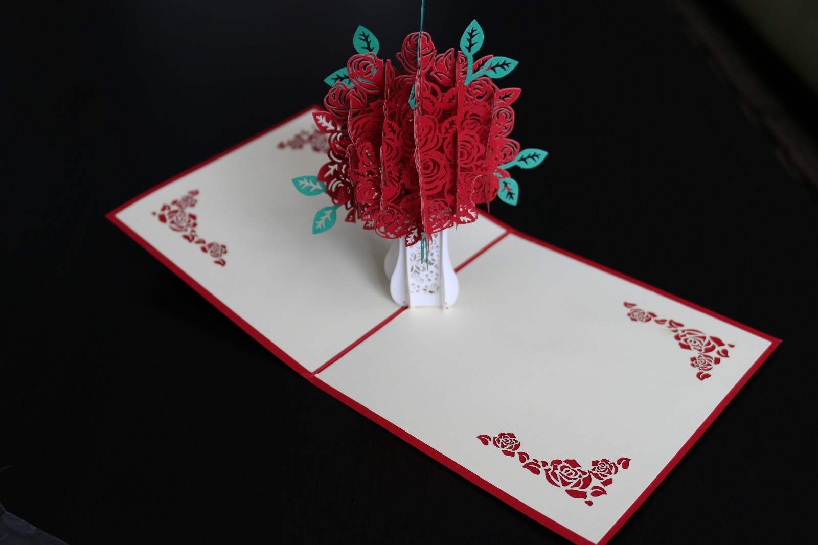 3D Pop Up Greeting Card Red Roses Flowers Love Birthday Women Gift