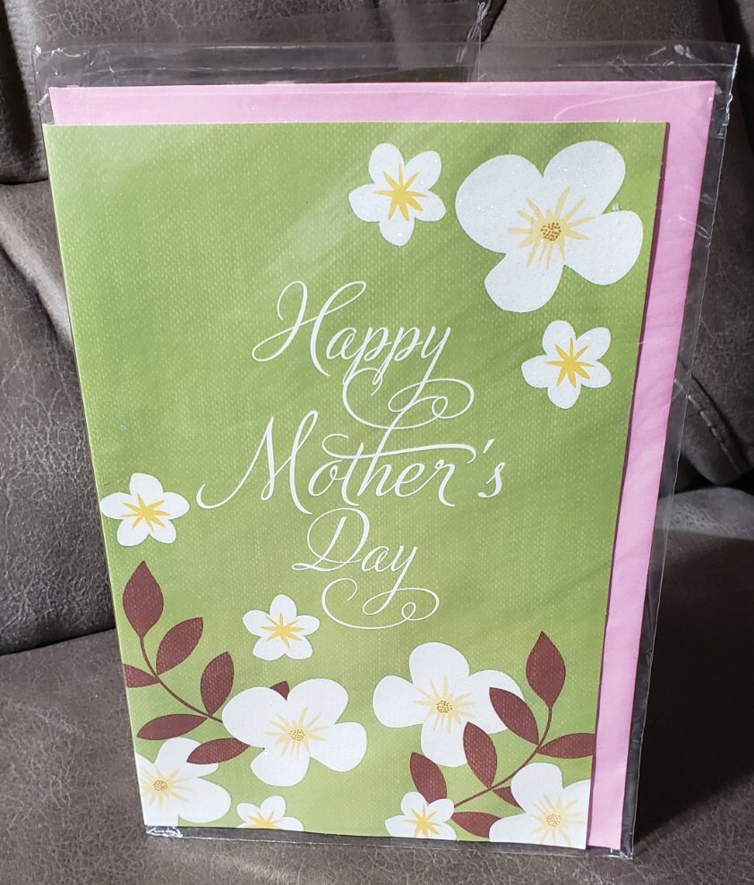 Happy Mother’s Day Greeting Card – Includes Envelope