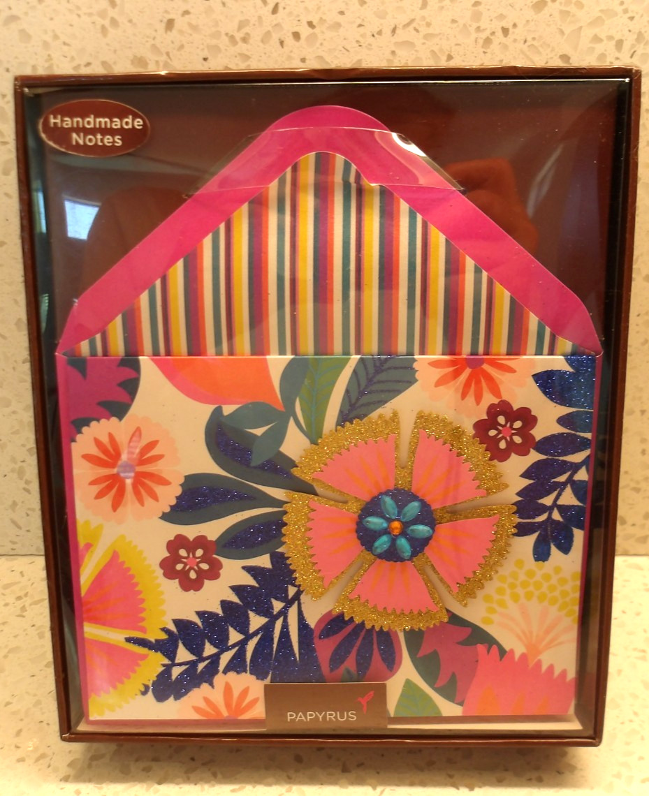 NIB PAPYRUS Handmade 8 Note Cards Envelopes Embellished Flowers