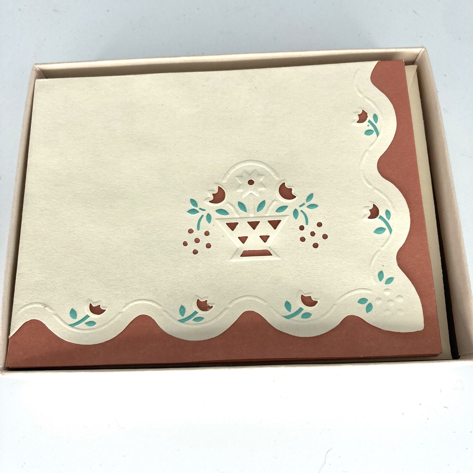 Hallmark Quilted Basket Blank Note Cards Box Set of 8 + Envelopes